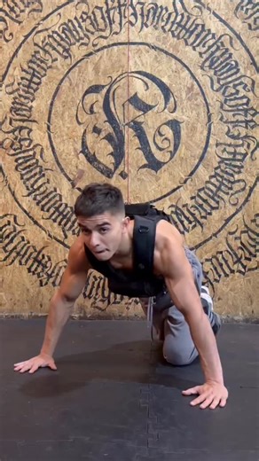 Comment VEST if you’re ready to train harder 🔥 Push, pull, legs, core — full body with the THENX Weight Vest. Tap the link in bio to shop HOLIDAY SALE 💪🏽 | Thenx.com