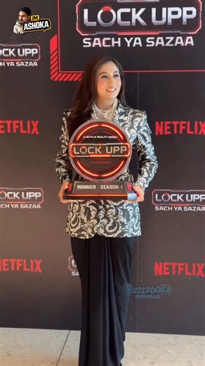 How much money did Shreya Kalra receive along with the Lock Upp trophy? #shreyakalra #shivangijoshi