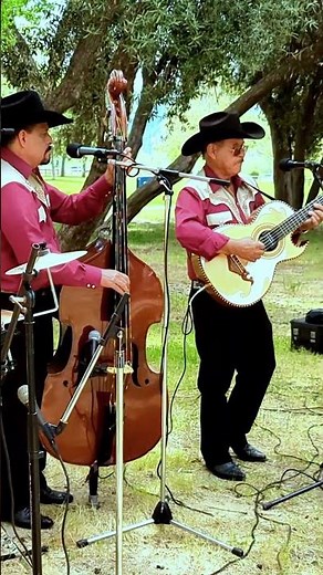 Así suena el Tololochón, como se acostumbra en el rancho en Los Angeles County CA