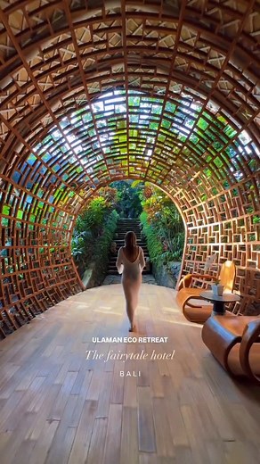 Beautiful Hotels & Resorts on Instagram: "Looking for a peaceful escape in Bali? @catalinavonbonin shows us why Ulaman Eco Retreat is the perfect place to recharge. 🌿✨ Nestled in the heart of Bali’s lush greenery, Ulaman Eco Retreat offers a unique blend of sustainable luxury and nature immersion. 🌳 The retreat features eco-friendly villas designed with natural materials, making it an ideal choice for those seeking tranquility while staying connected to nature. What makes it special: 🌱 Sustai