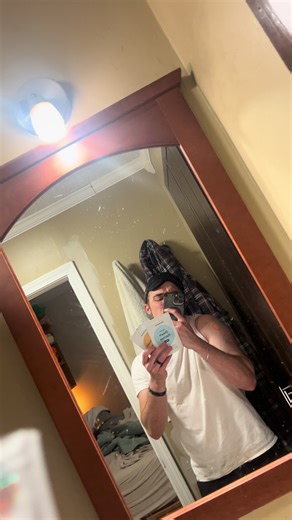 Clean Your Mirror: Tips for a Spotless Reflection