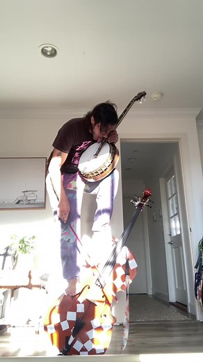 rh:cello, nose:kazoo, tongue:banjo #trick #circus #fun #weird #art #leprechaun #foryoupage #cello #kazoo #banjo