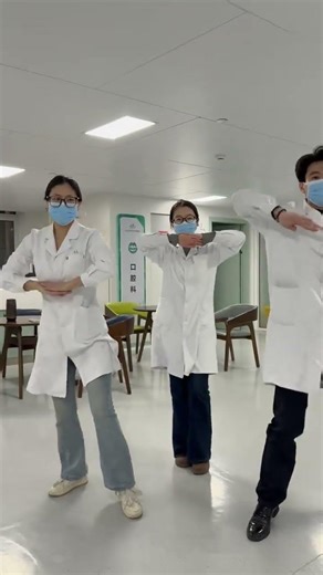 Discover Jennie's Dynamic Camera Moves in 'Nobatidao' Cover - Spot Dance Breakdown