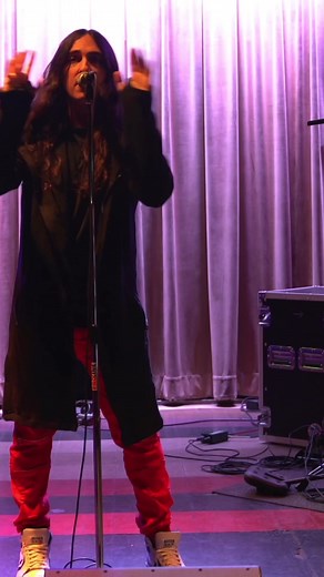 Unprepared for stormy weather. ☔️🌧️#twinning #aliens #atmosphere #musician #fbreels | Alien Atmosphere