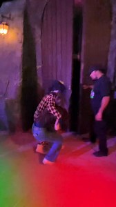 1.5M views · 43K reactions | Asustando a gente POGO y KILA se divierten mucho en las fiestas del sol | Laberinto del Terror | Facebook