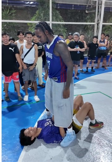 This Isn’t Even Basketball Anymore… 💀🇵🇭 #philippines #basketball #kshowtime #fyp