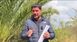 #ATENCIÓN El candidato a la presidencia, Jan Topic, desmintió las declaraciones de la alcaldesa de Manta, Marcia Valdivieso, quien aseguraba que Topic tiene vigentes dos contratos con el Municipio de esa ciudad. “Quiero pensar que no se trata de temas políticos, sino de la inoperancia de su Municipio y, tal vez, pésimos asesores”. | Ecuador en Directo TV