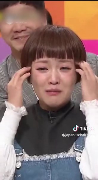 女優の髪を大胆に切る海外番組の衝撃