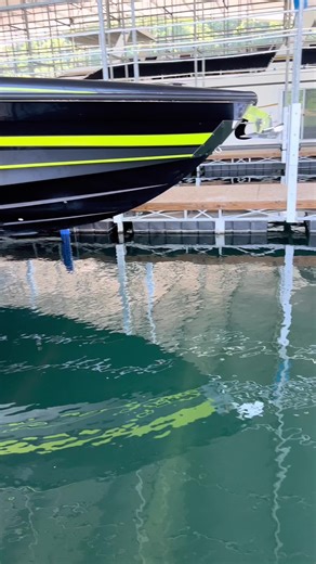 SHE IS HOME 💚 #LakeCumberland #Kentucky #BoatBabe #BoatBabeOfficial #LakeLife #MidnightExpress #43Solstice #Quint450rs