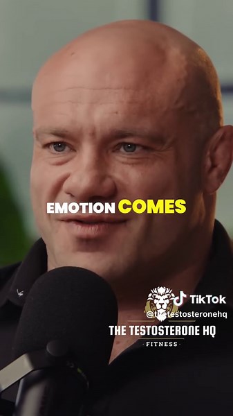 Muscle Recovery: RP's Checklist for Optimal Gains! We delve into RP's four-factor checklist for optimizing muscle recovery and maximizing gains. Learn when to start your next set based on your cardio, nervous system, synergists, and target muscle recovery. Understand why proper recovery is key for efficient workouts and preventing wasted time. #MuscleRecovery #RPChecklist #WorkoutTips #FitnessAdvice #Gains #StrengthTraining #ExerciseScience #TrainingTechniques #FitnessMotivation #Weightlifting