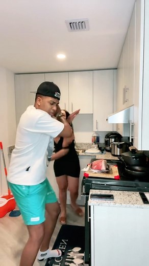 Victor Manuel Rivero | Es saludable que la ex comparta con la nueva relación ? Esta noche en revolviendo el avispero daremos las respuestas | Instagram