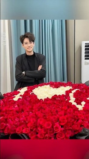 When Your Boss Makes You Work on Christmas 😭🎄