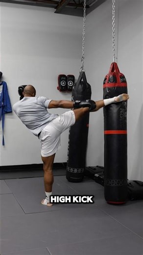 Use These 2 Clever Combos to Catch Opponents Off Guard 👊🏾 #gym #fitness #tutorial