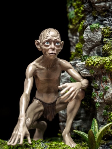 Wir wollen sie ... wir brauchen sie ... https://www.elbenwald.de/der-herr-der-ringe/der-herr-der-ringe-gollum-und-smeagol-buchstuetzen #herrderringe #gollum #smeagol