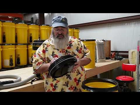 The Gen 2.5 Everything Bee Vacuum by Nopec