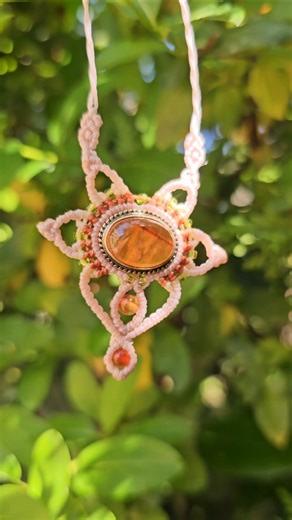 Collier en micro macramé Adélie