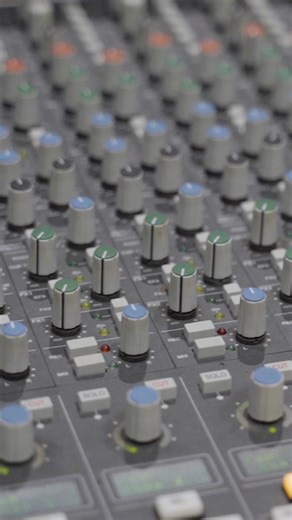 Notre duo est enfin à vous #Viens ❤️ Écouter : https://PascalObispo.lnk.to/ViensdigitalFP | Pascal Obispo