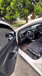 Taffeta White 🤍🤍🤍 Honda City 1.5E Paddle shifter. Pwedeng pwede sa fianncing! 👌🏻 | M-AutoGarage