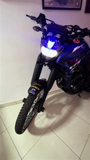 Explorando a Lander 250: A Moto do Brasil