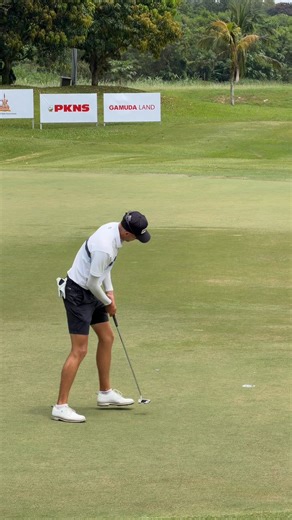 Adam Coull making a statement on his first ADT start 🔥 A round of 67 puts him in a four way tie for the lead heading into the final day of the PKNS Selangor Masters. | Asian Development Tour