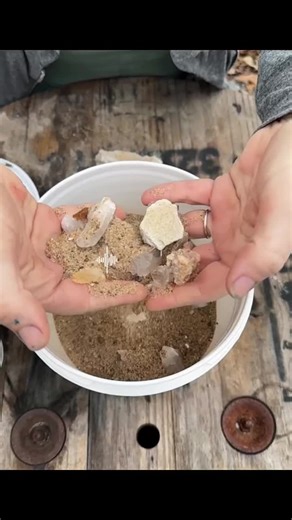 Arkansas Quartz Crystal Digging Bucket: Science Activity - Etsy