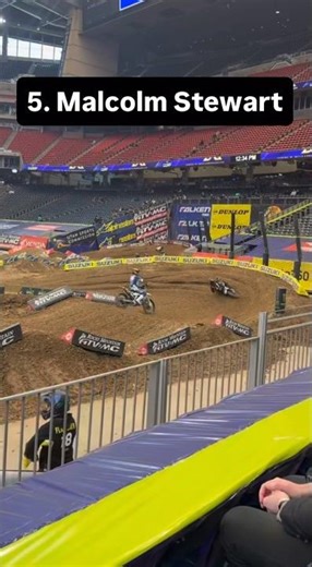 Malcolm is really fast ! ☠️