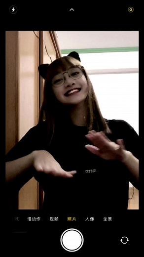 Learn Sign Language with Fun Hand Gestures