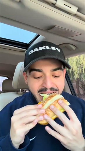 Juicy Cheesy Burger 🤤🍔 | Perfect Bite!#asmr #mukbang #burgerking #viral