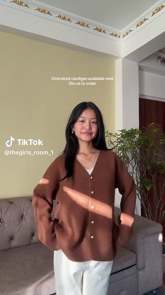 Oversized cardigan available Colors on display . Free in size Dm us to order #creatorsearchinsights #newarrivals #grow #thegirlsroom #onlineshopping