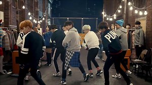 54 reactions · 17 shares | #BTS - #PUMA RUN ver. PUMA BLAZE #SugaSleep | Infinito amor a BTS. | Facebook