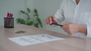 Download scan the barcode to pay monthly phone bills for free