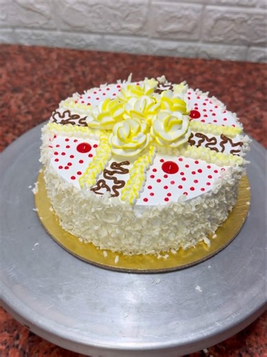 White forest Cake Design Tutorial