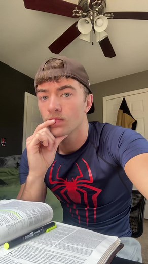 Carew Ellington (@carew_ellington)’s videos with Last Hope (Over Slowed Reverb) - Steve Ralph