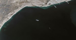 Američki brod pogođen raketom kod obala Jemena