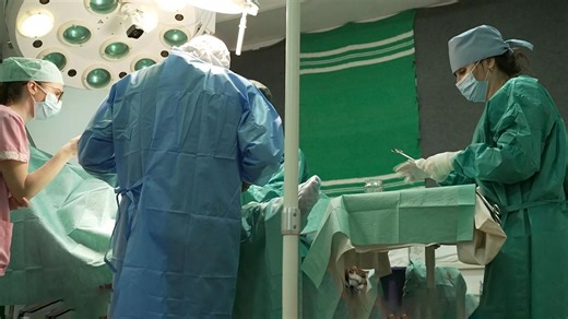 CBS Mornings:Meet the soldiers and trauma surgeons inside Ukraine's military trauma wards