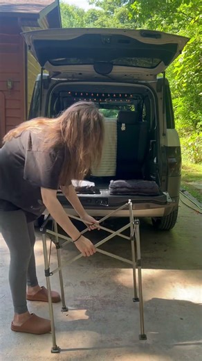 the Honda Element has the comfiest tailgate #hondaelement