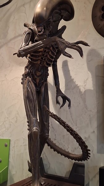 statues_gallery on TikTok