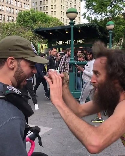 339K views · 93 reactions | Instagram star goes wild with a fidget spinner: https://yhoo.it/2rcoWdd (Credit: Instagram/NewYorkNico) | Yahoo Canada | Facebook