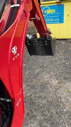 Testing tractor scoop bucket attachment🔥 #tractor #heavyequipment #farming