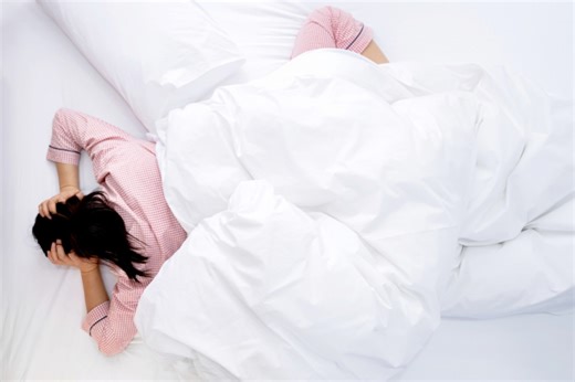 Why You Can't Stop Waking Up During The Night—And How To Stop It | Canadian Living