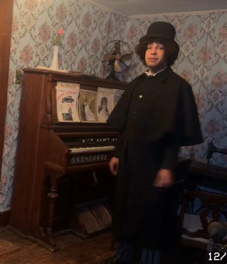Victorian Turn-of-the-Century Pump Organ Music