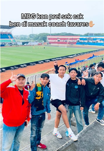 Coach Tavares' Cooking Skills at Persebaya