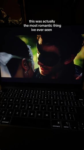 only one episode in and already OBSESSED #bridgerton #benedictbridgerton #obsessed #romantic
