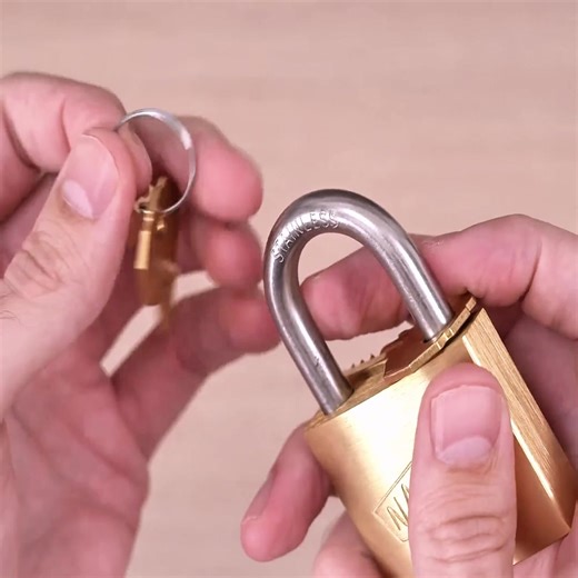 ¿Puedes Abrirlo? - Parte 3 de Dos Llaves