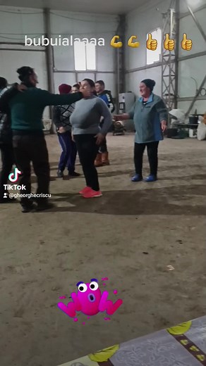 Engaging Group Activities in a Creative Workshop Setting