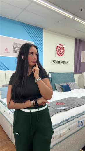 HilliardsAtHome (@hilliardsathome)’s videos with original sound - Gemma Collins: Diva