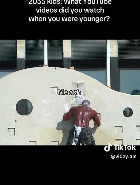 I thought bro was black hulk 😭 || #fyp #foryou #foryoupage #shampoo #prank #viral #trending #xyzcba