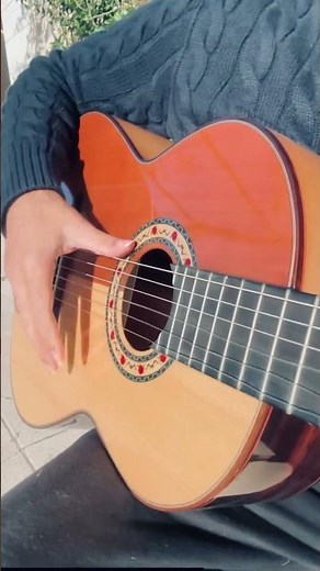 Acoustic guitar strum pattern