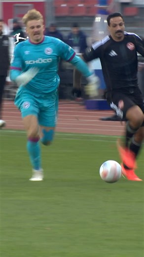 Some say DSC Arminia Bielefeld's Kersken is still chasing that ball 😂 | Bundesliga