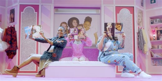 VIDEO: First Look at Madonna Jukebox Musical HOLIDAYS in Paris